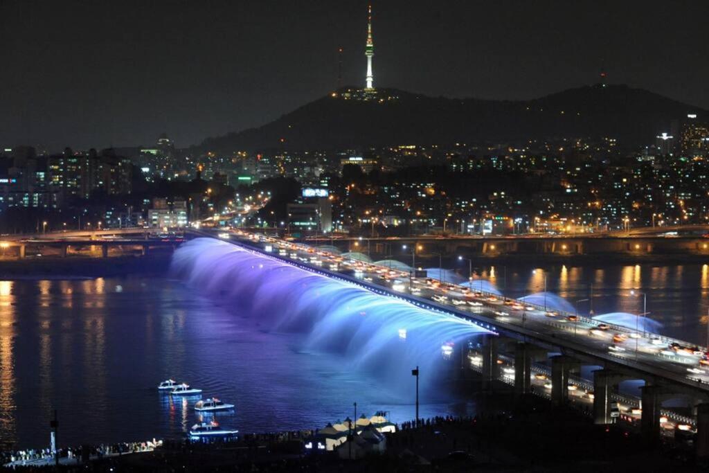 The Cozy Nonhyeon, Gangnam Eonju Station 5 Min, 2 Bedrooms, Premium Beds, Value For Money, Biz Trip Apartment Seoul