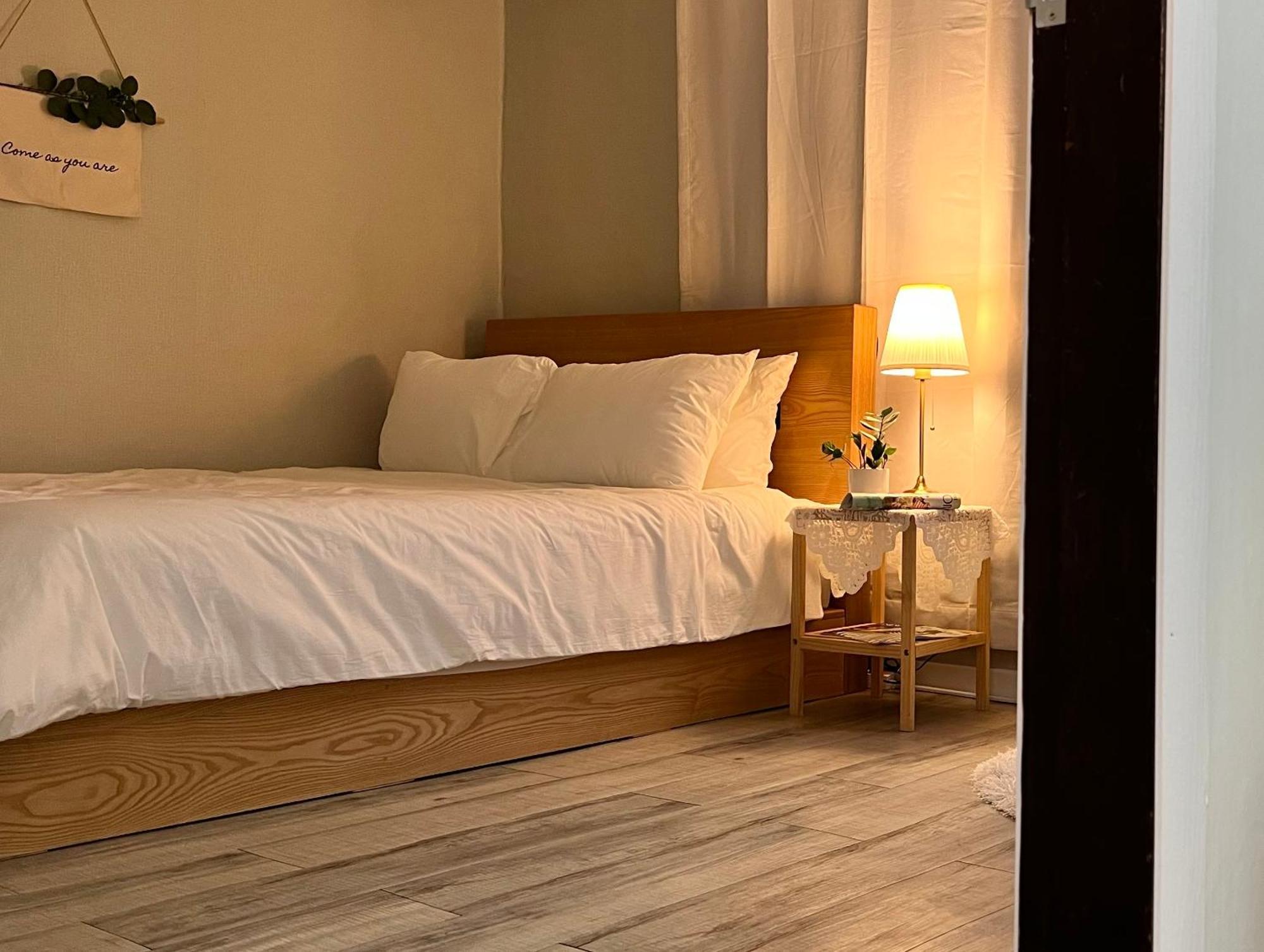 The Cozy Nonhyeon, Gangnam Eonju Station 5 Min, 2 Bedrooms, Premium Beds, Value For Money, Biz Trip