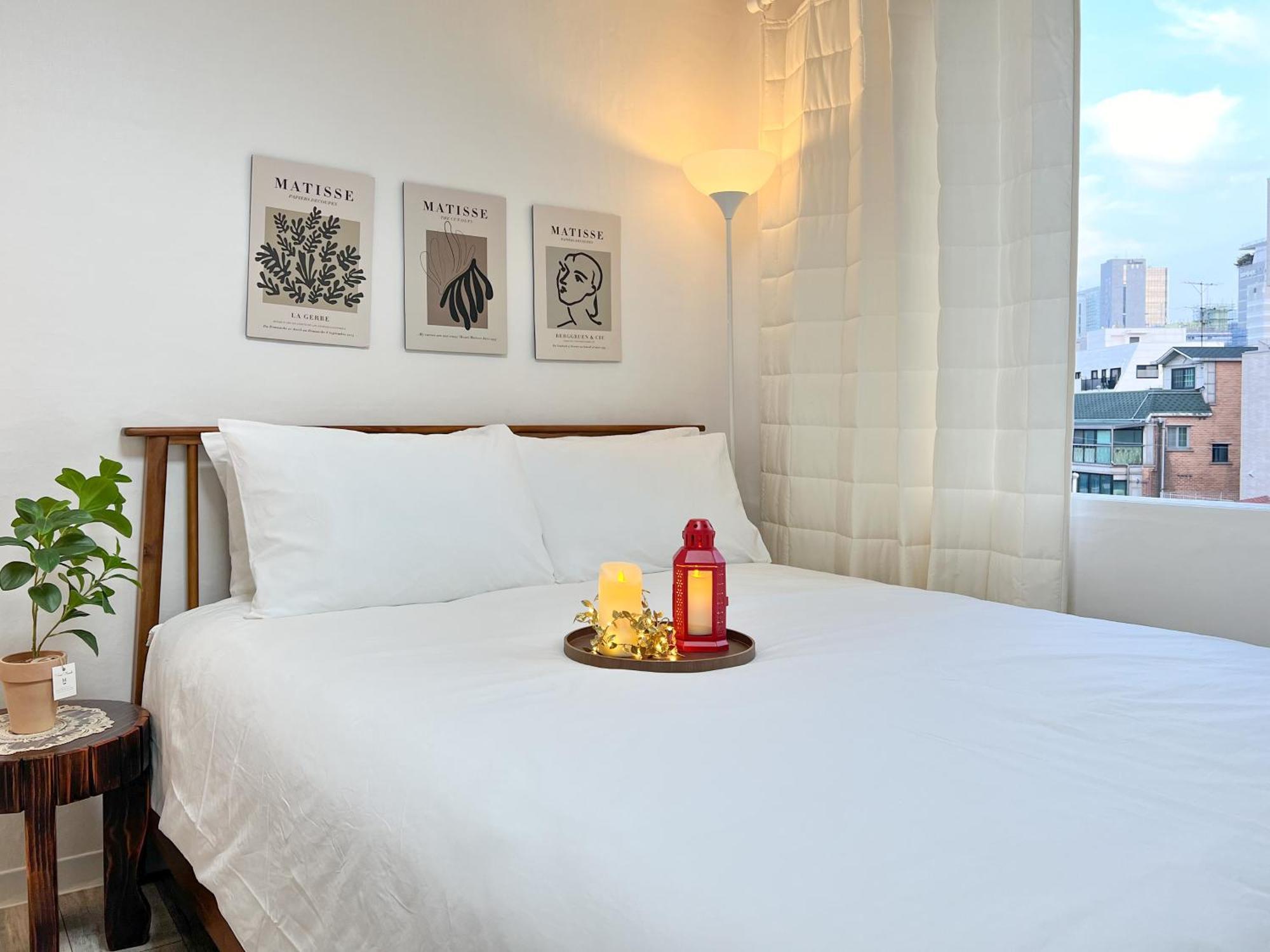 Apartment The Cozy Nonhyeon, Gangnam Eonju Station 5 Min, 2 Bedrooms, Premium Beds, Value For Money, Biz Trip